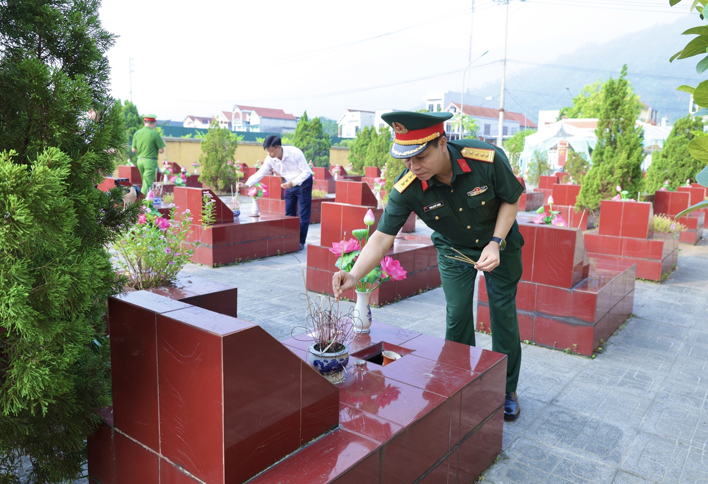 Anh-tin-bai