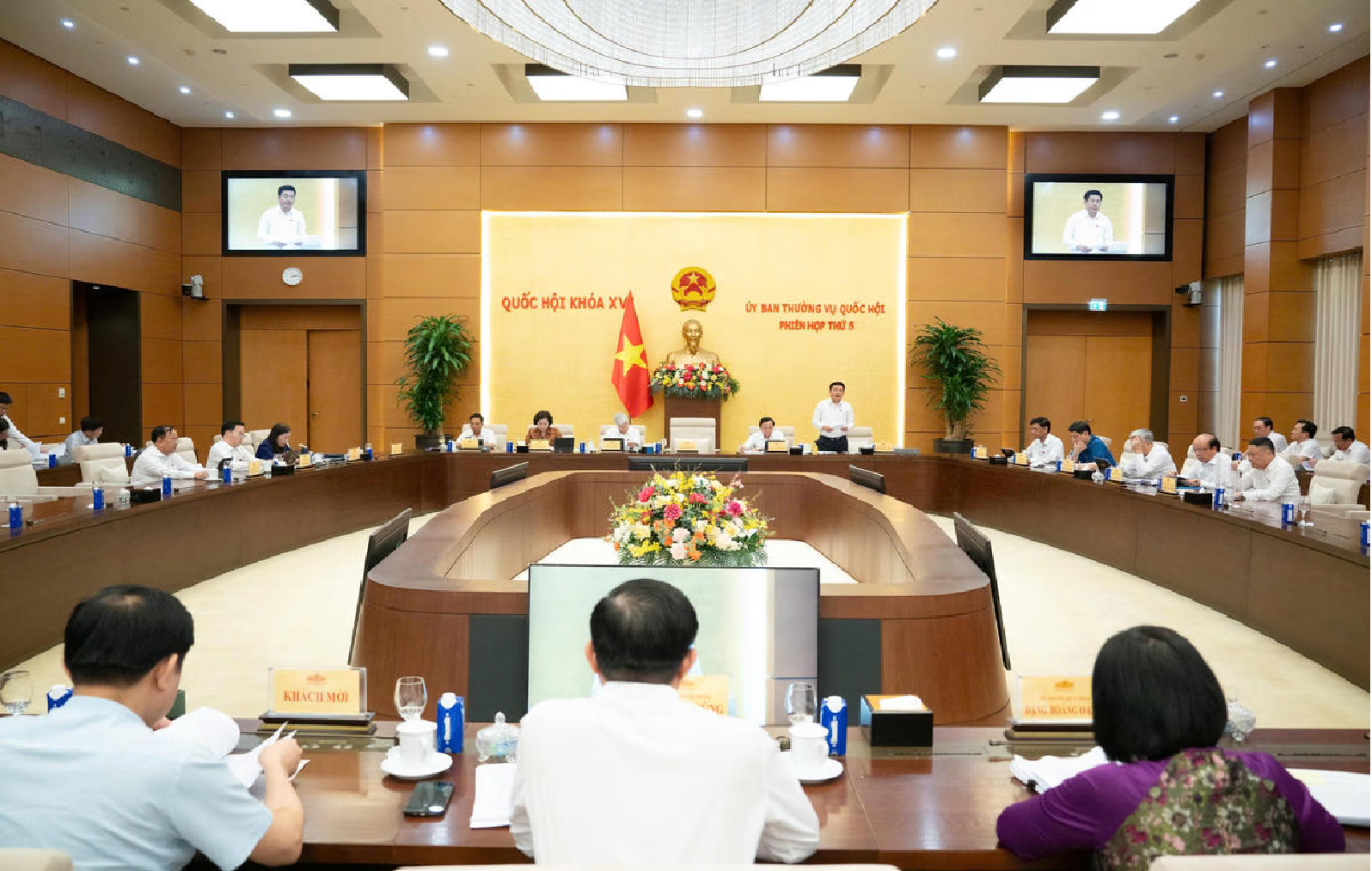 Anh-tin-bai