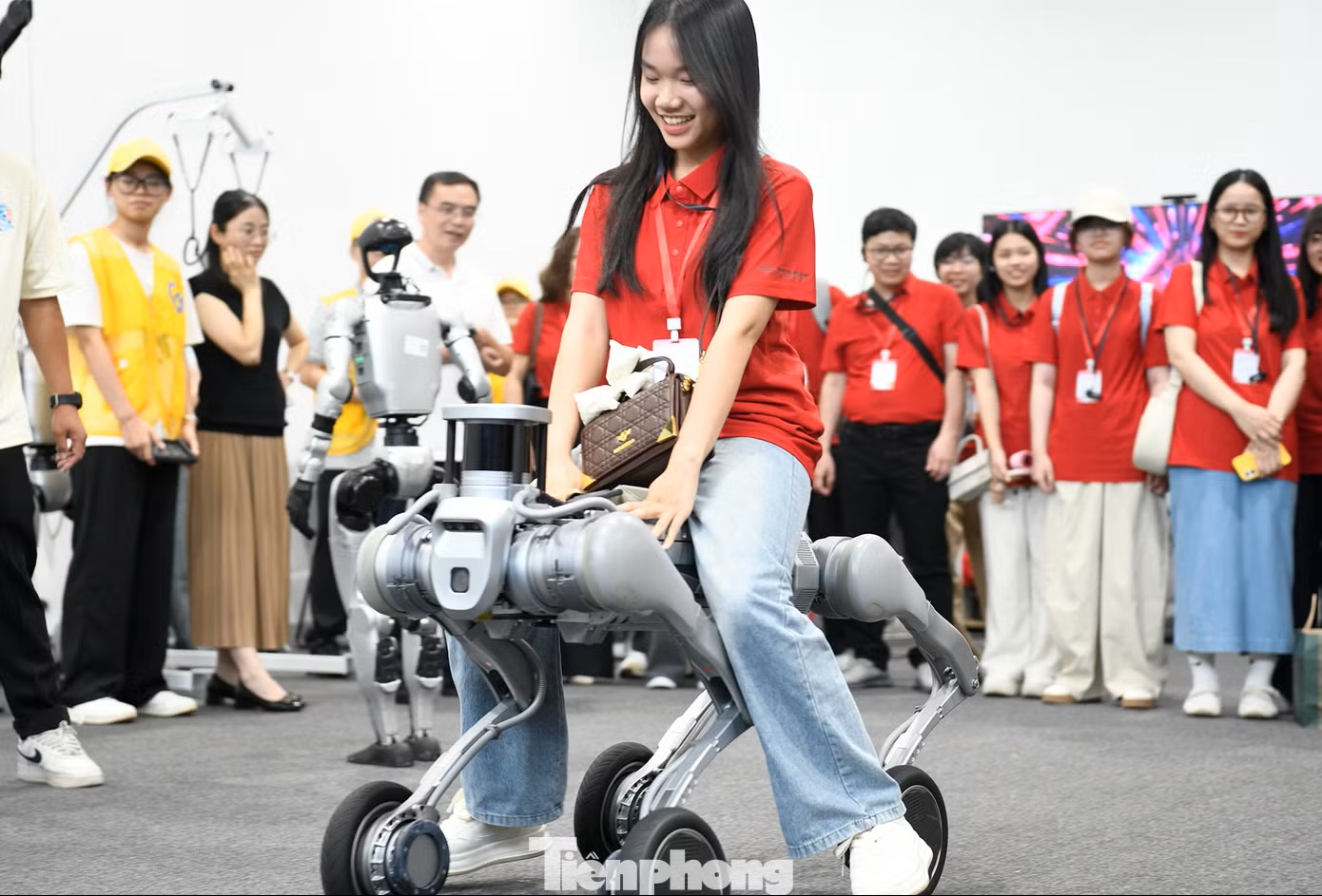 Anh-tin-bai