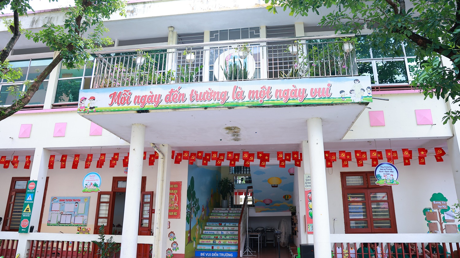 Anh-tin-bai