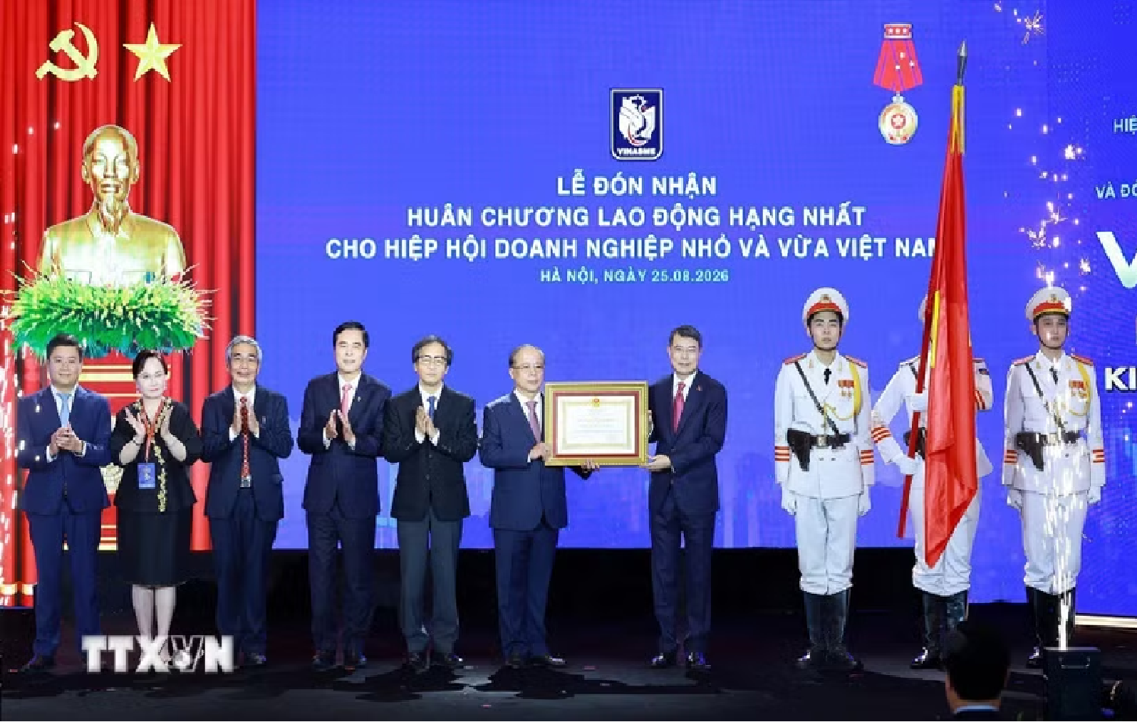 Anh-tin-bai