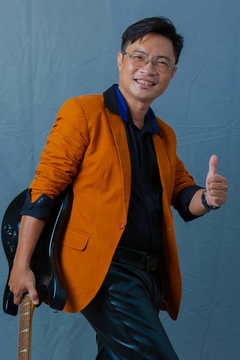 Anh-tin-bai