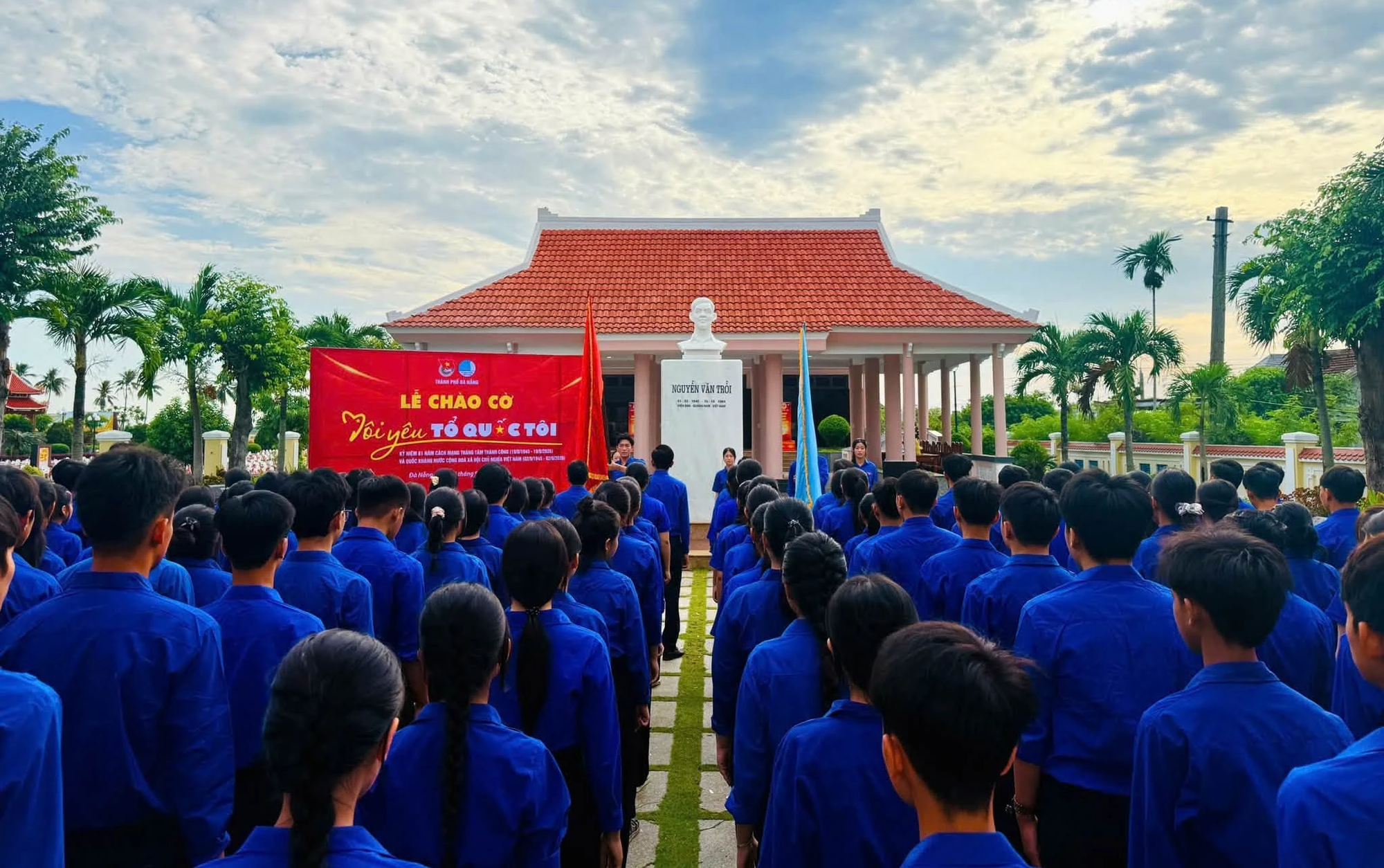Anh-tin-bai