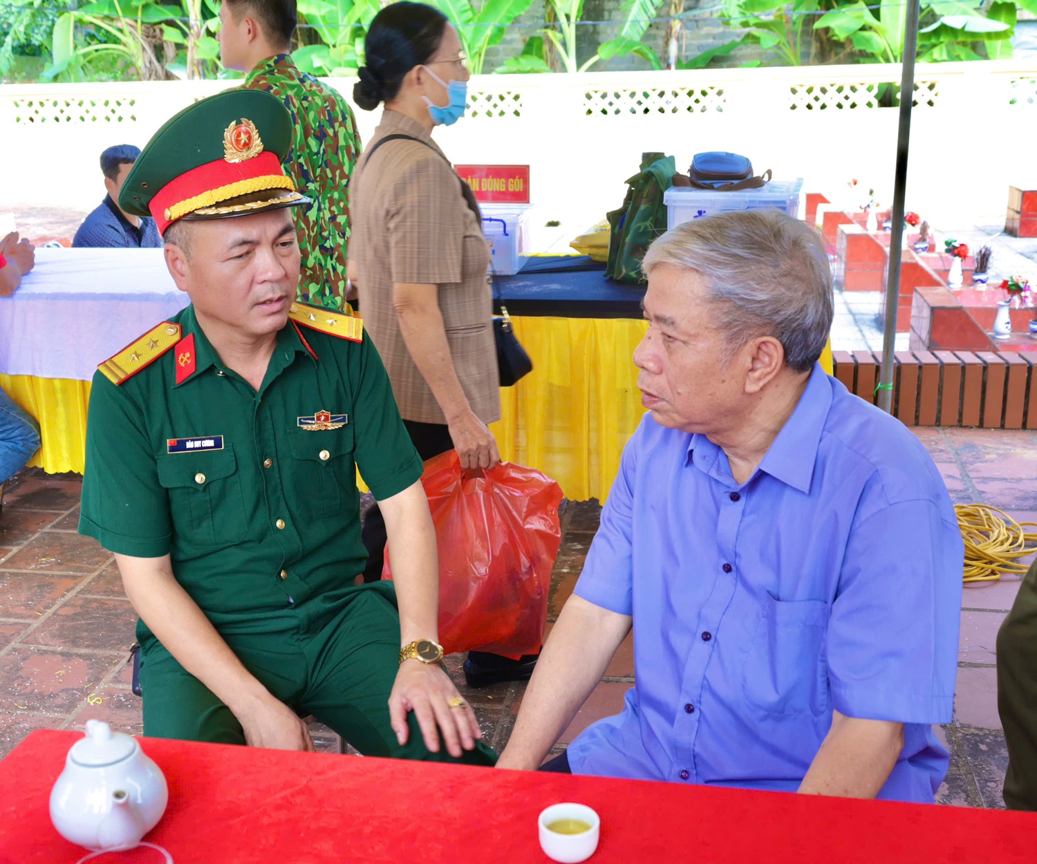 Anh-tin-bai