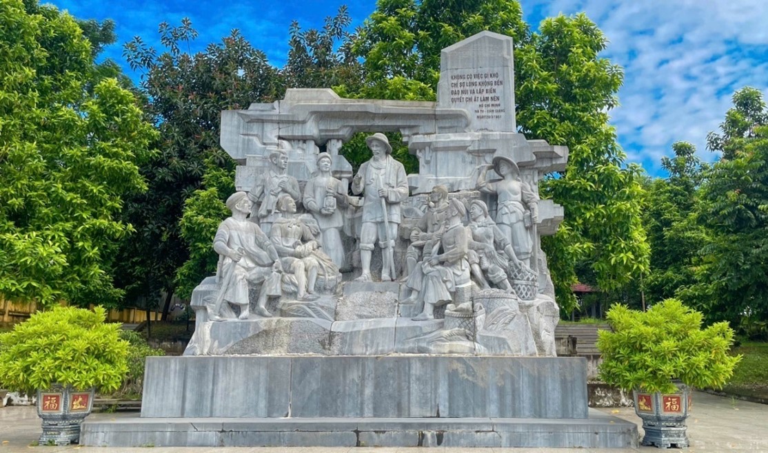Anh-tin-bai