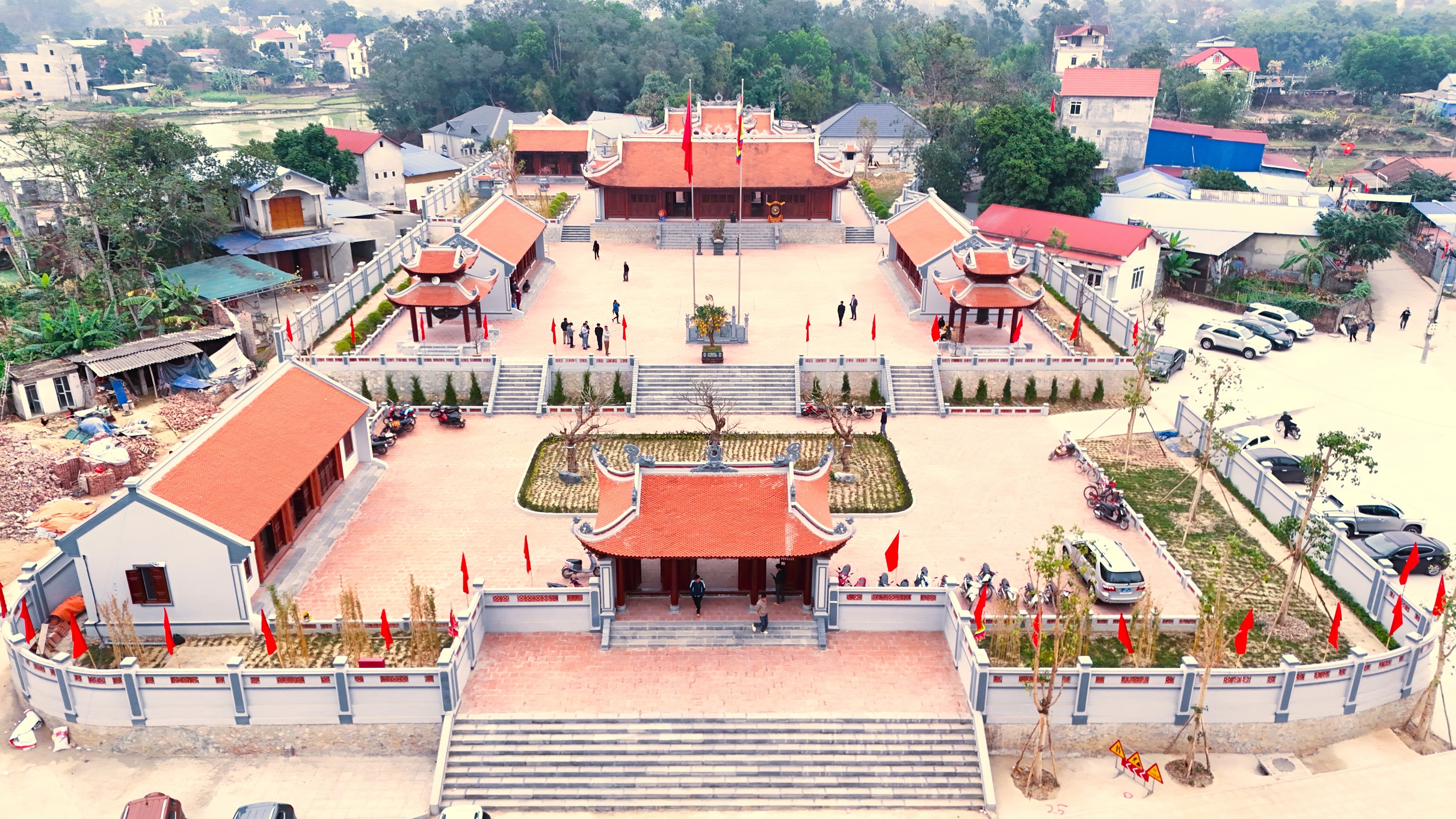 Anh-tin-bai