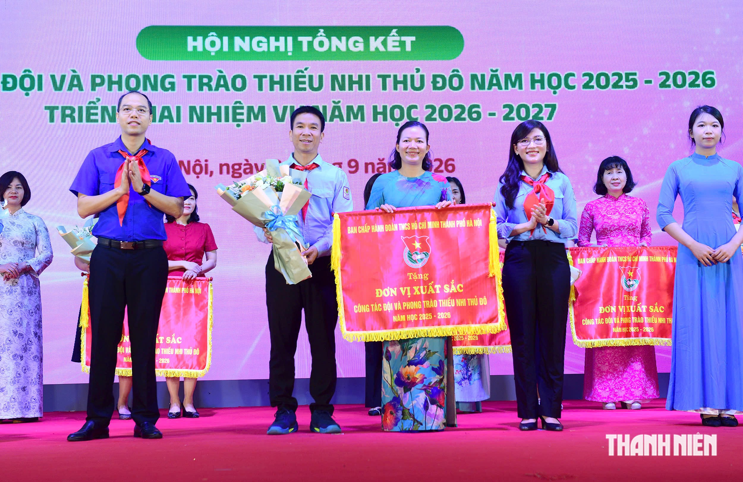 Anh-tin-bai