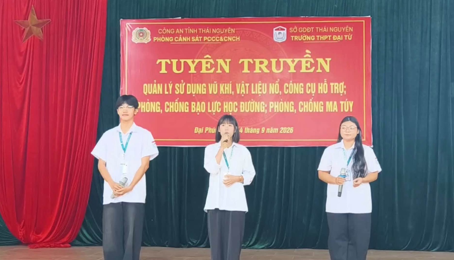 Anh-tin-bai