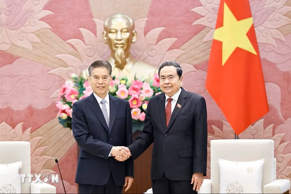 Anh-tin-bai