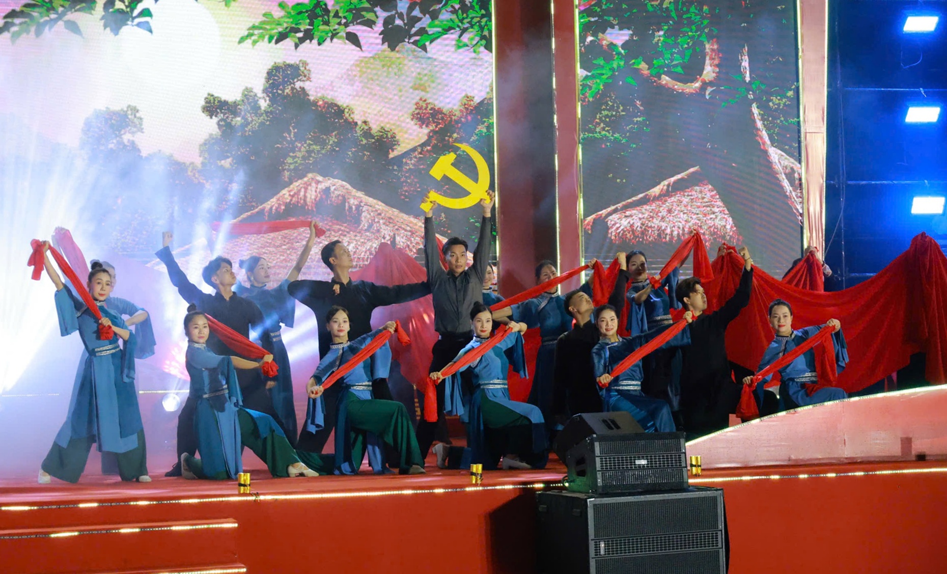 Anh-tin-bai