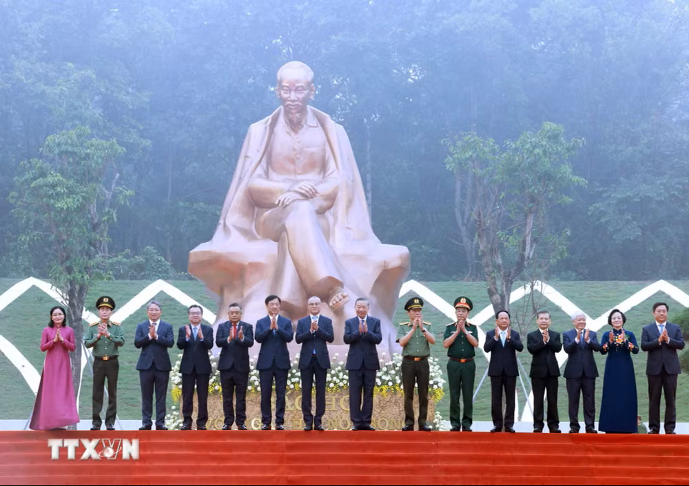 Anh-tin-bai
