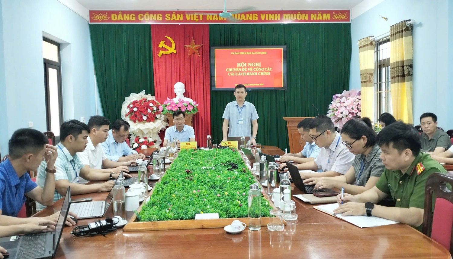 Anh-tin-bai