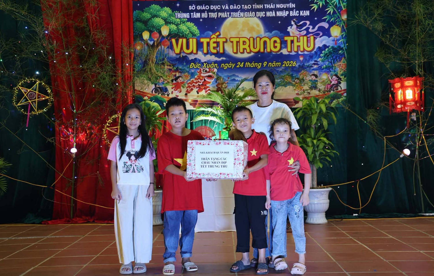 Anh-tin-bai