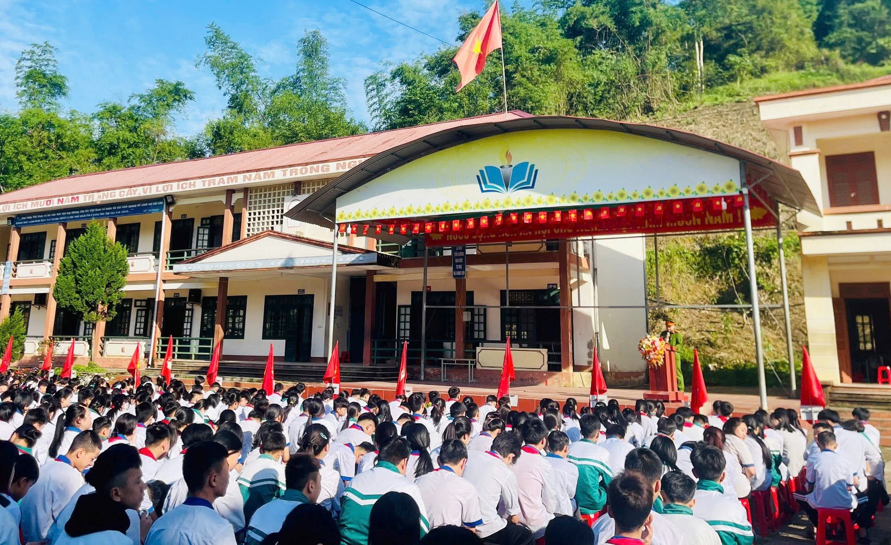 Anh-tin-bai
