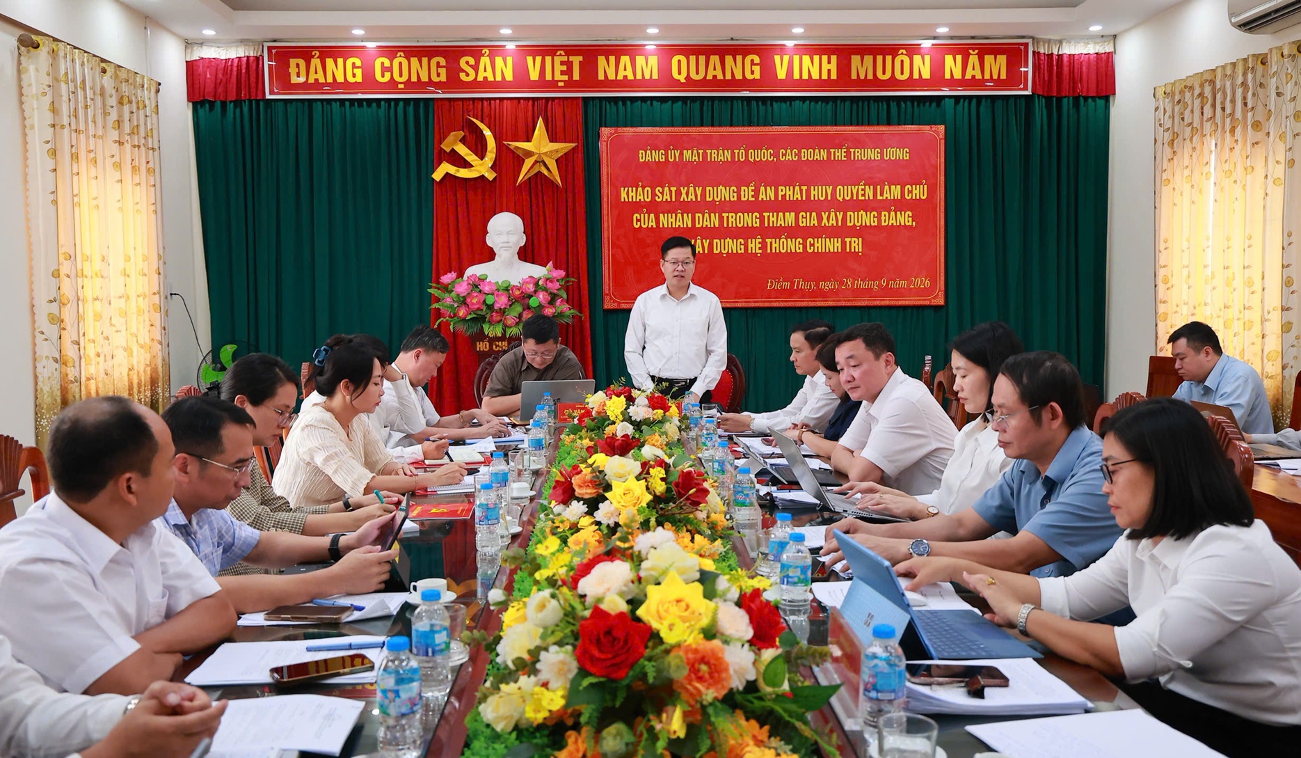 Anh-tin-bai