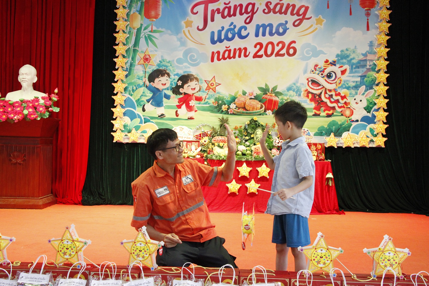 Anh-tin-bai