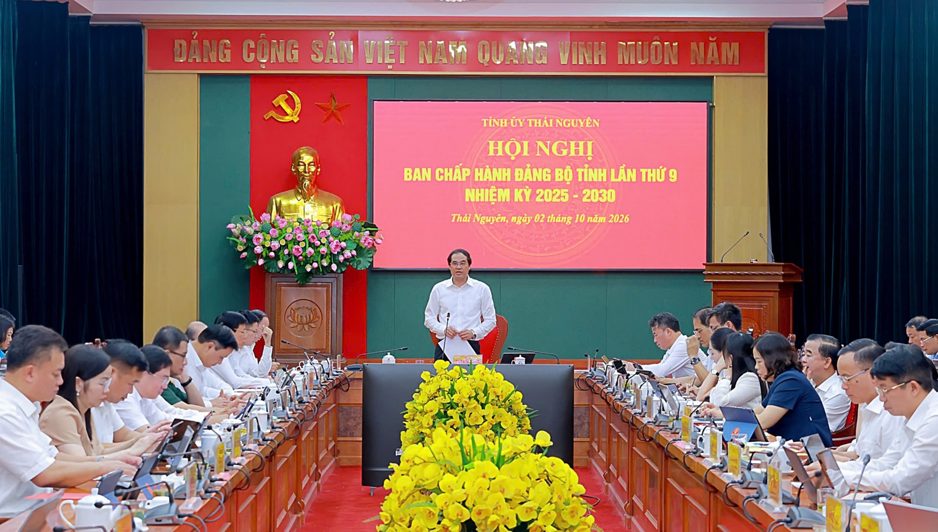 Anh-tin-bai