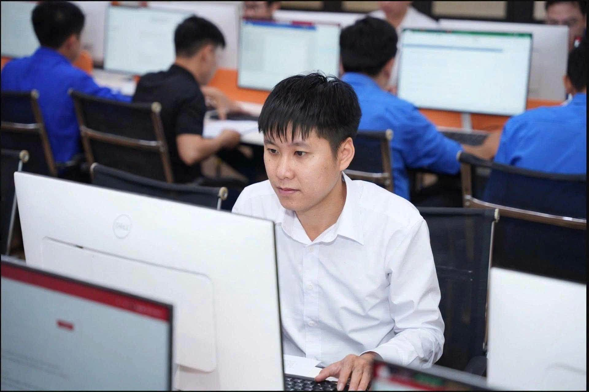 Anh-tin-bai