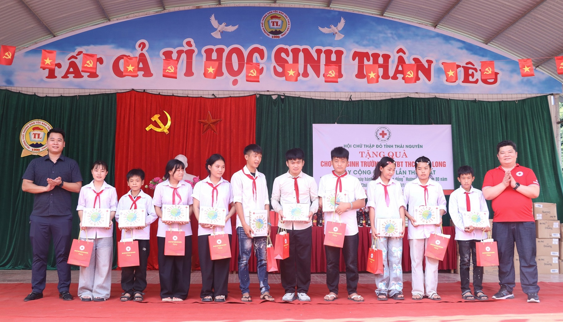 Anh-tin-bai