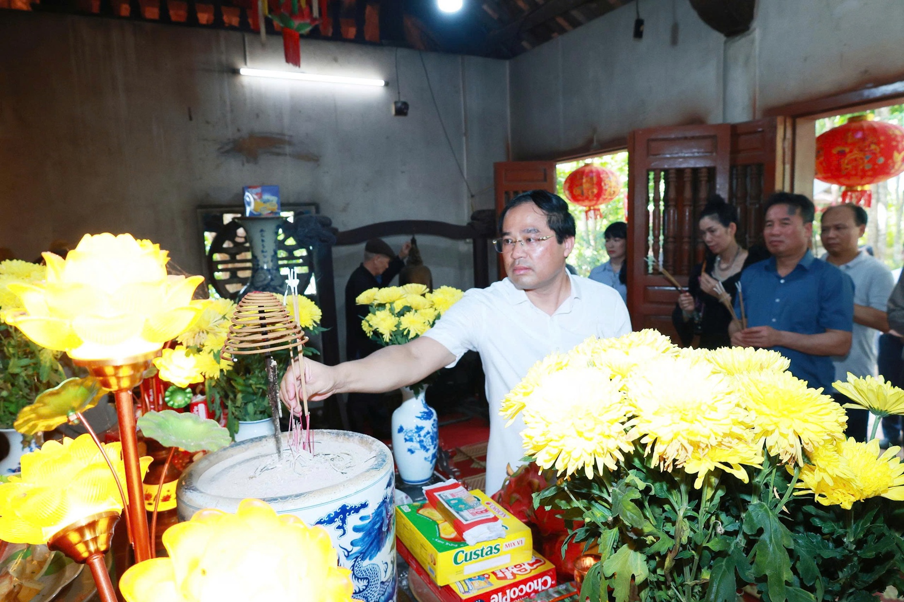 Anh-tin-bai