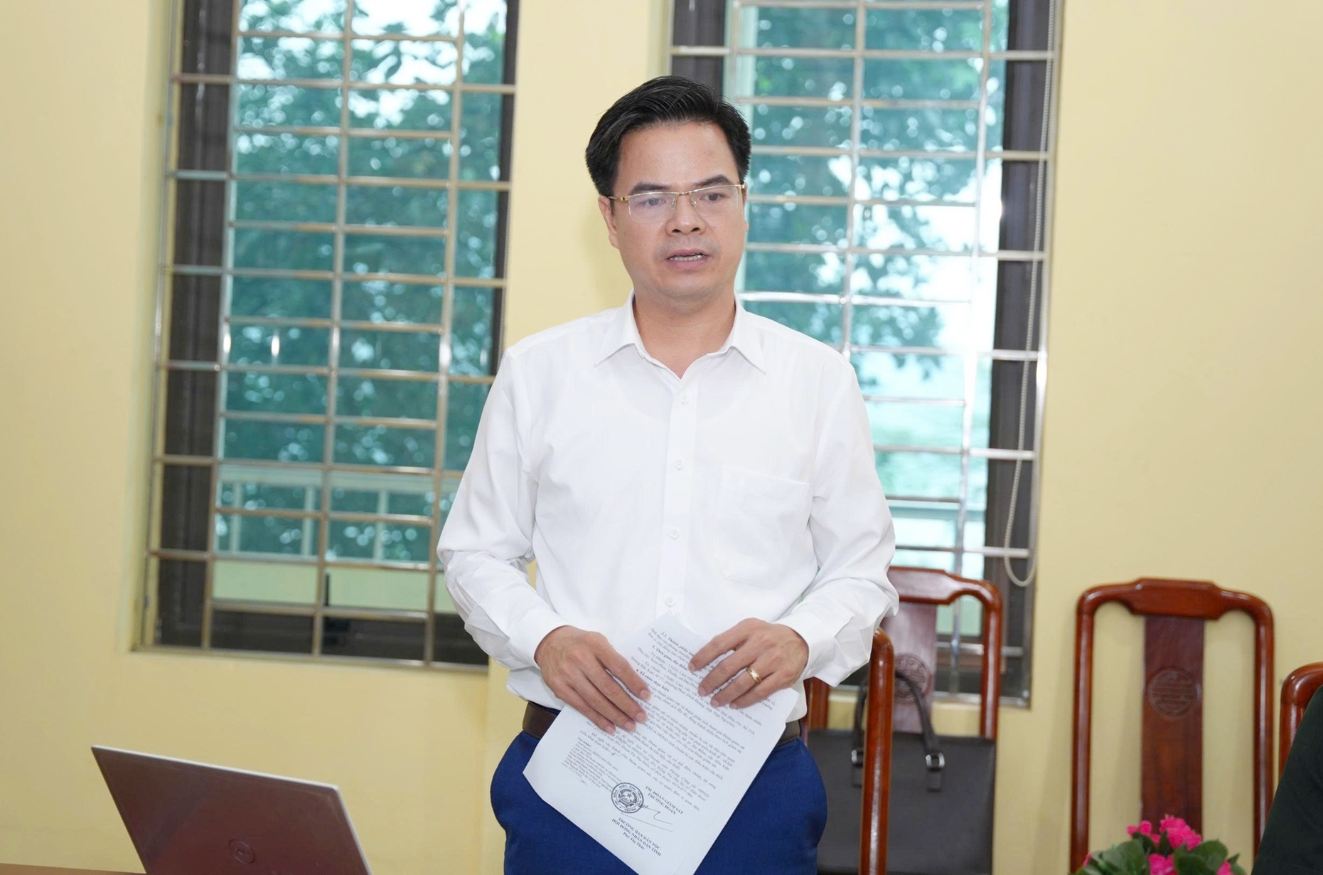 Anh-tin-bai