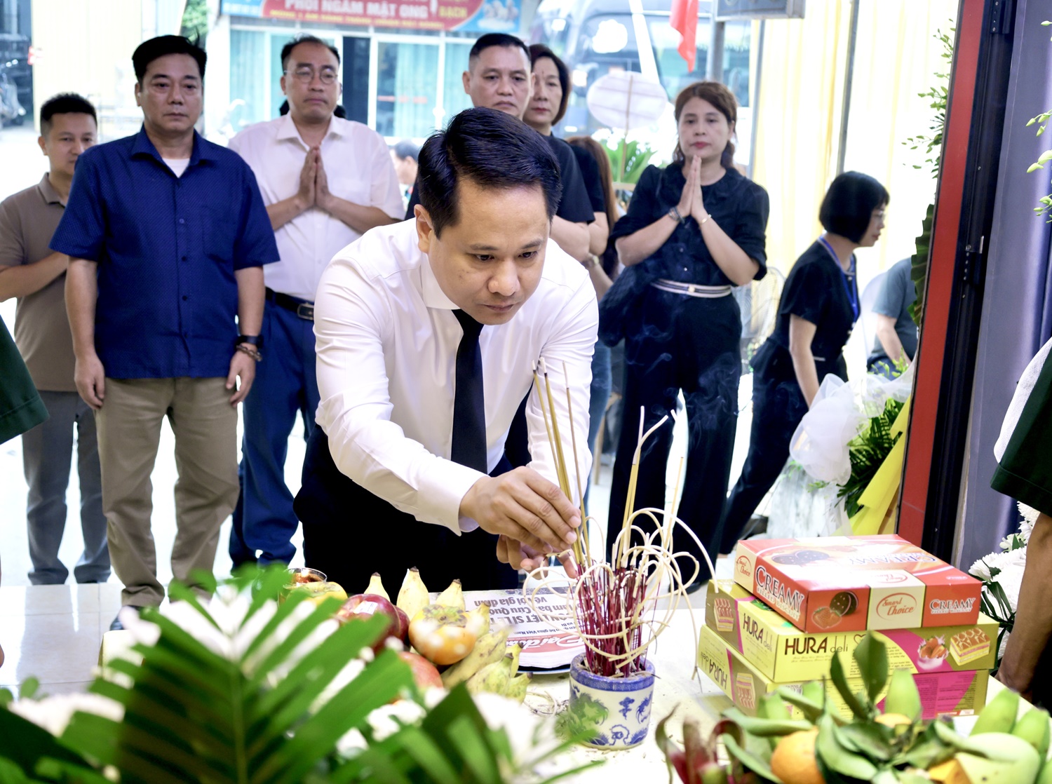 Anh-tin-bai