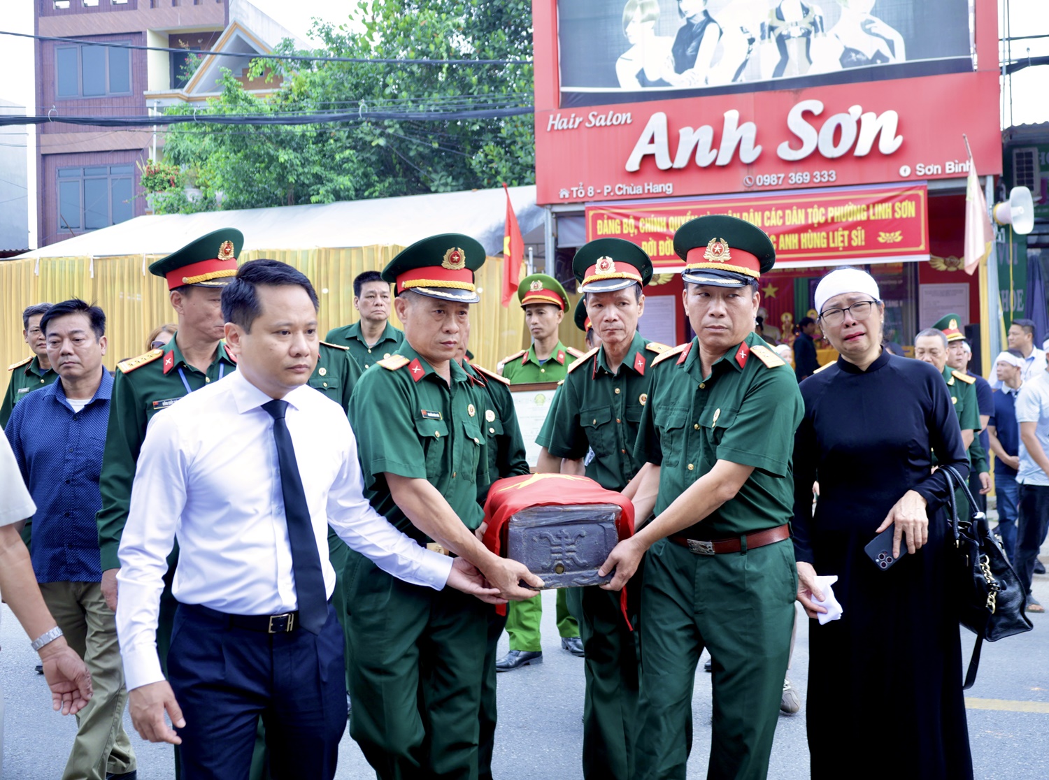 Anh-tin-bai