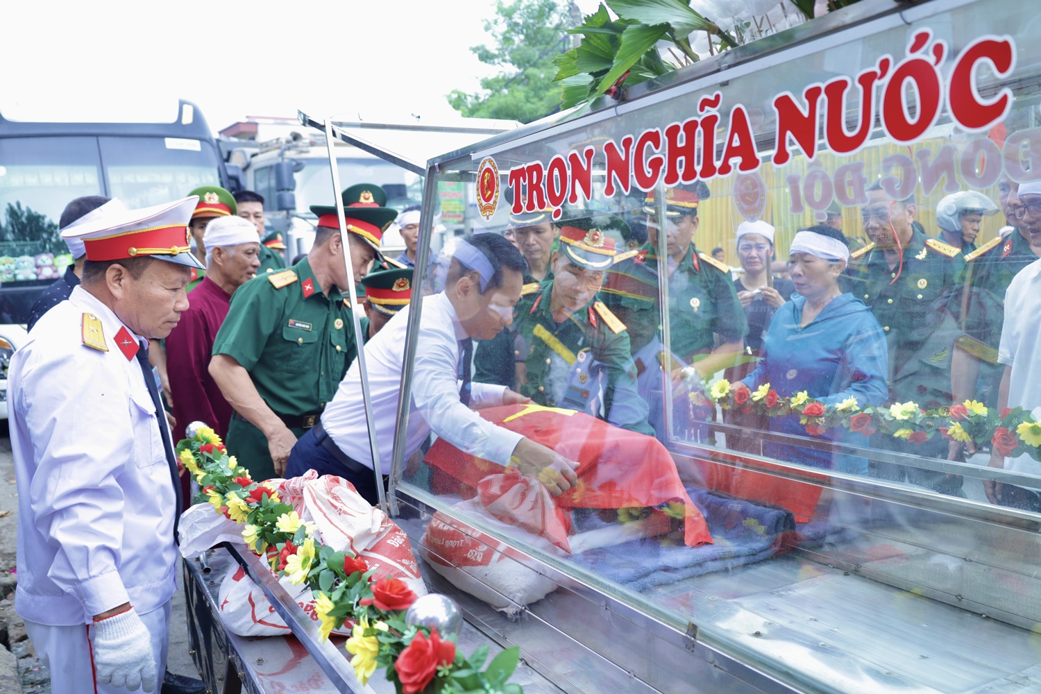 Anh-tin-bai
