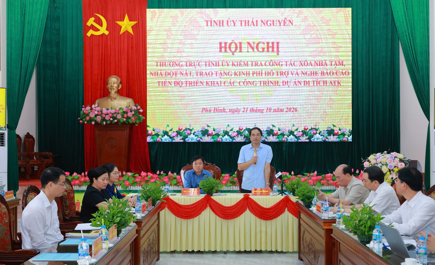 Anh-tin-bai