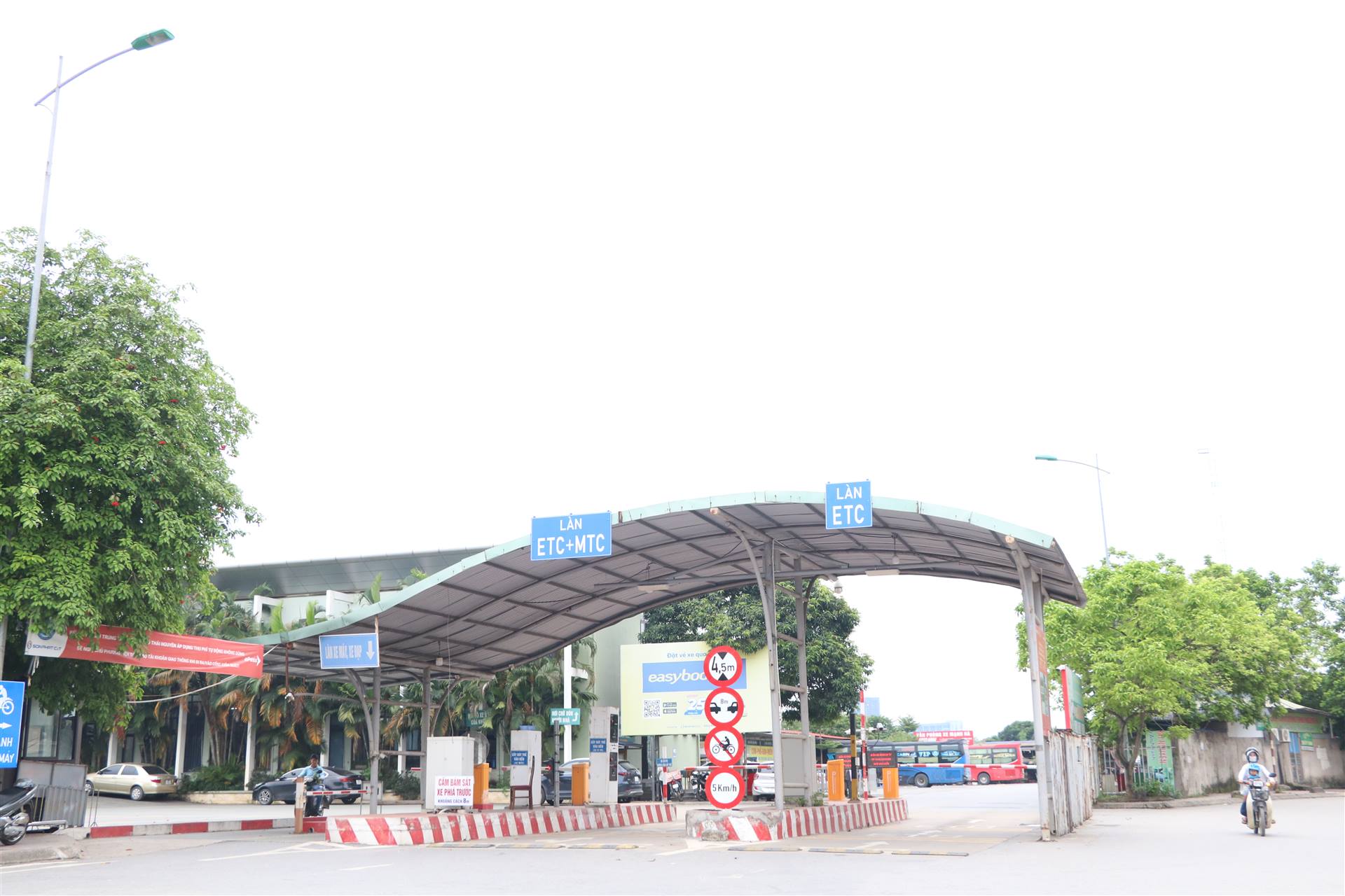 Thu hút xã hội hóa đầu tư và khai thác bến xe khách trên địa bàn tỉnh