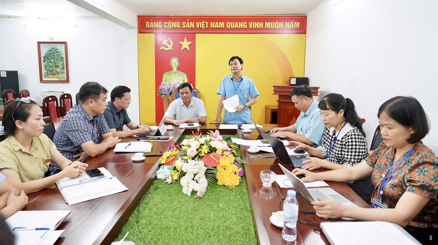 Kiểm tra công vụ, công tác cải cách hành chính tại Chi cục Kinh tế hợp tác và Phát triển nông thôn