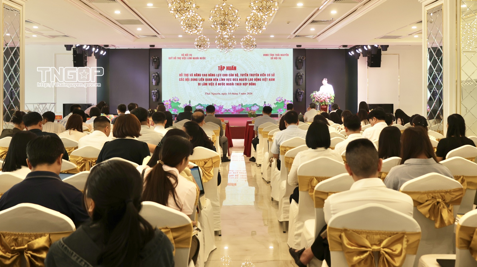 Tập huấn hỗ trợ và nâng cao năng lực cho cán bộ tuyên truyền về đưa lao động đi làm việc ở nước ngoài
