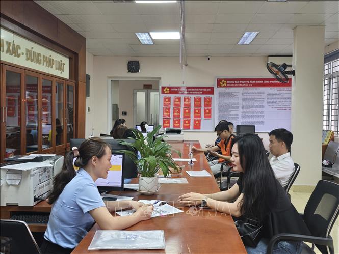 Sự hài lòng của người dân - thước đo cao nhất đối với mô hình chính quyền mới