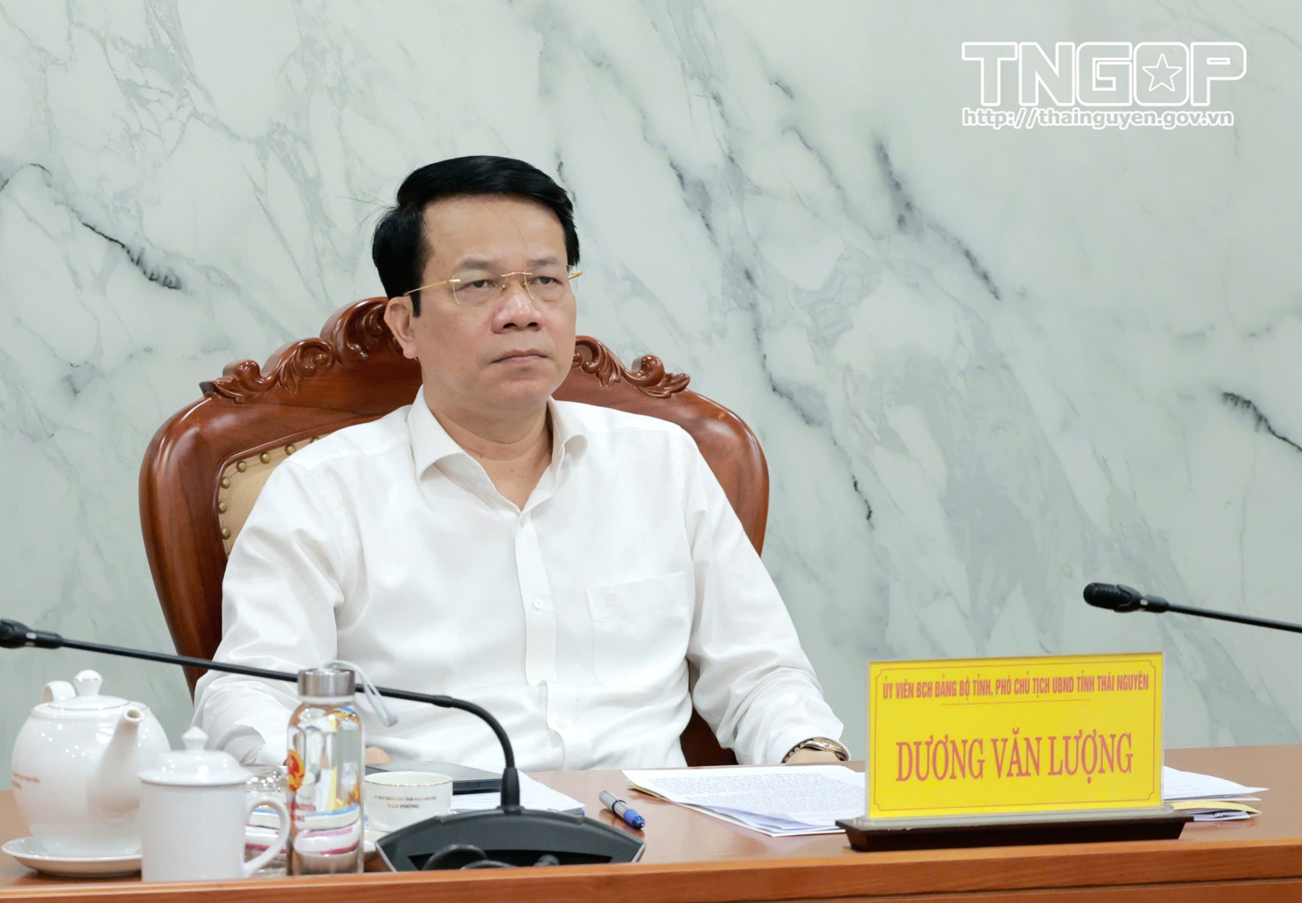 Triển khai kế hoạch tiết kiệm điện và phát triển điện mặt trời mái nhà