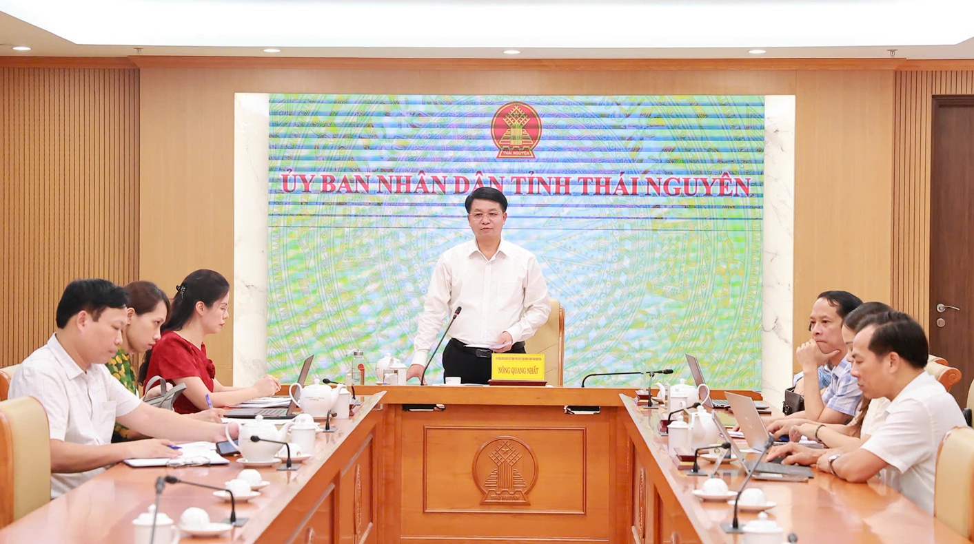 Tháo gỡ các vướng mắc, bảo đảm tiến độ khám sức khỏe định kỳ cho người dân