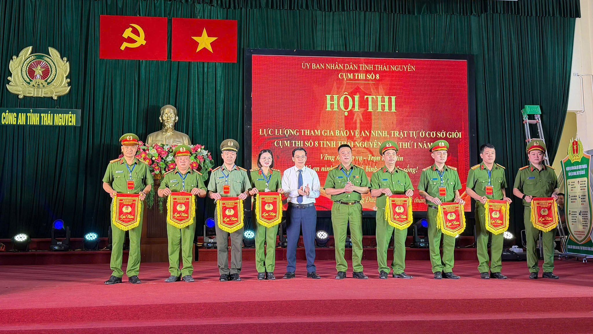 Hội thi lực lượng tham gia bảo vệ an ninh trật tự ở cơ sở giỏi Cụm thi số 8