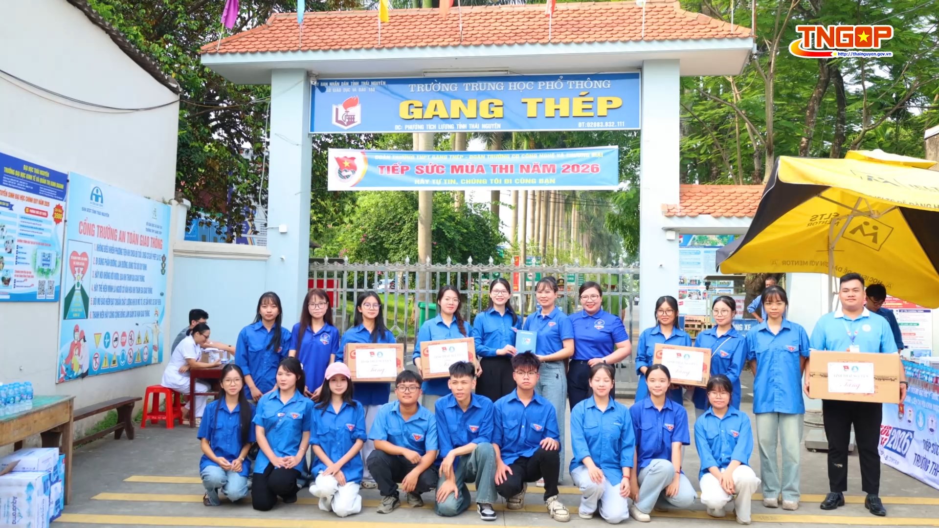 Ban Thường vụ Tỉnh đoàn thăm, động viên đội hình tình nguyện "Tiếp sức mùa thi"