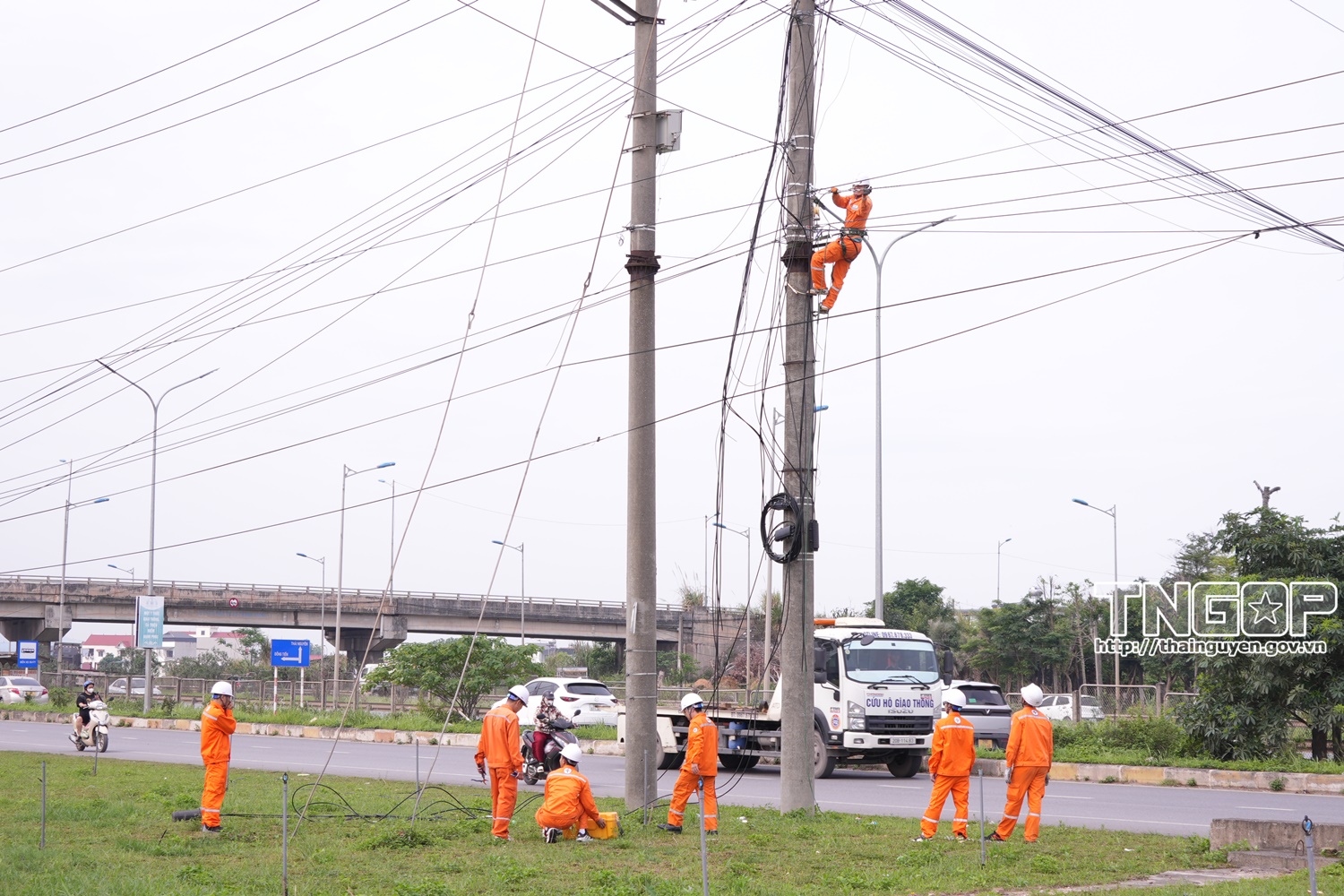 Công ty Điện lực Thái Nguyên: Chủ động các phương án bảo đảm an toàn lưới điện mùa mưa bão