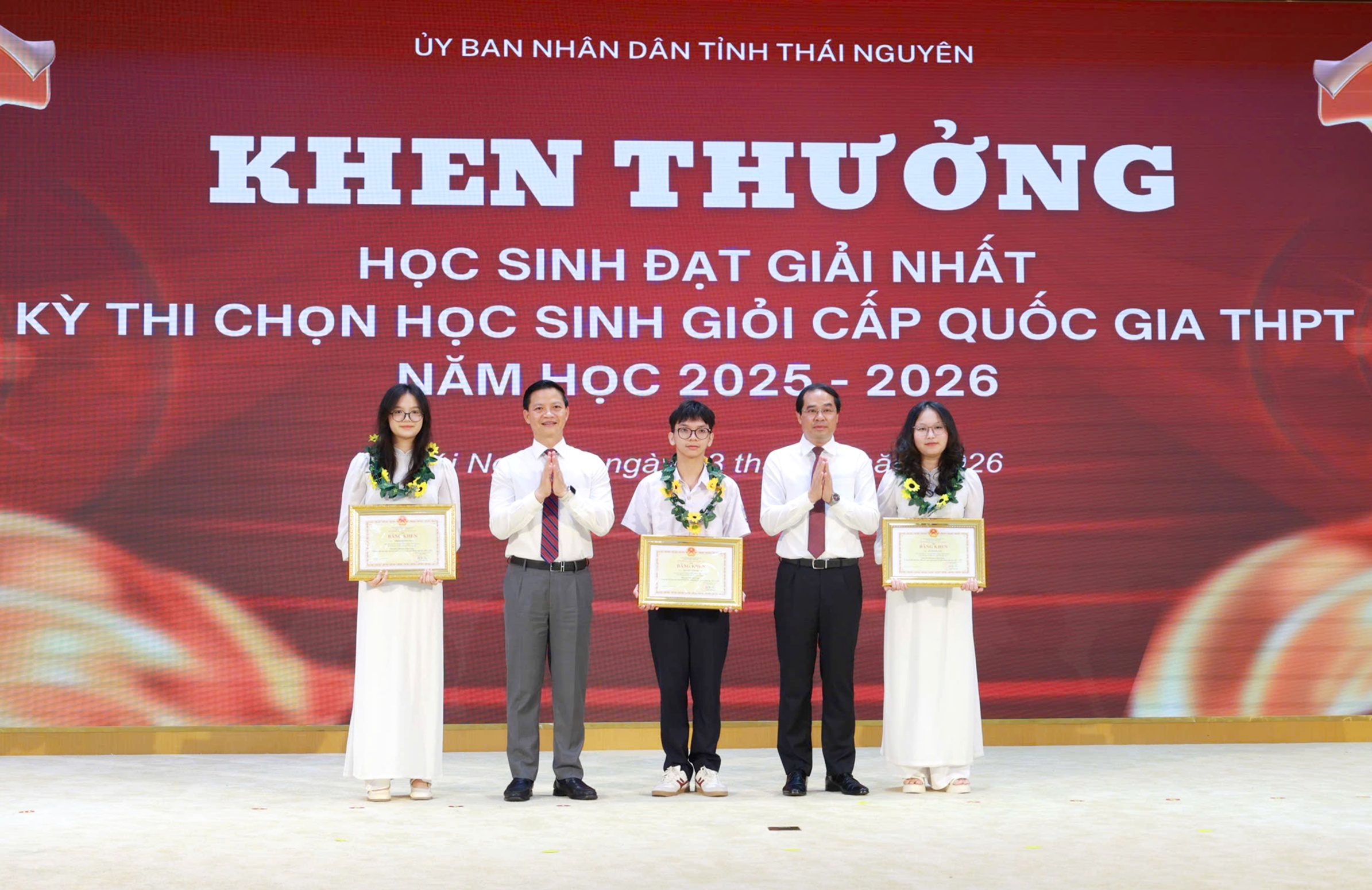 Thái Nguyên: Tuyên dương học sinh, giáo viên đạt thành tích xuất sắc tại các kỳ thi cấp quốc gia