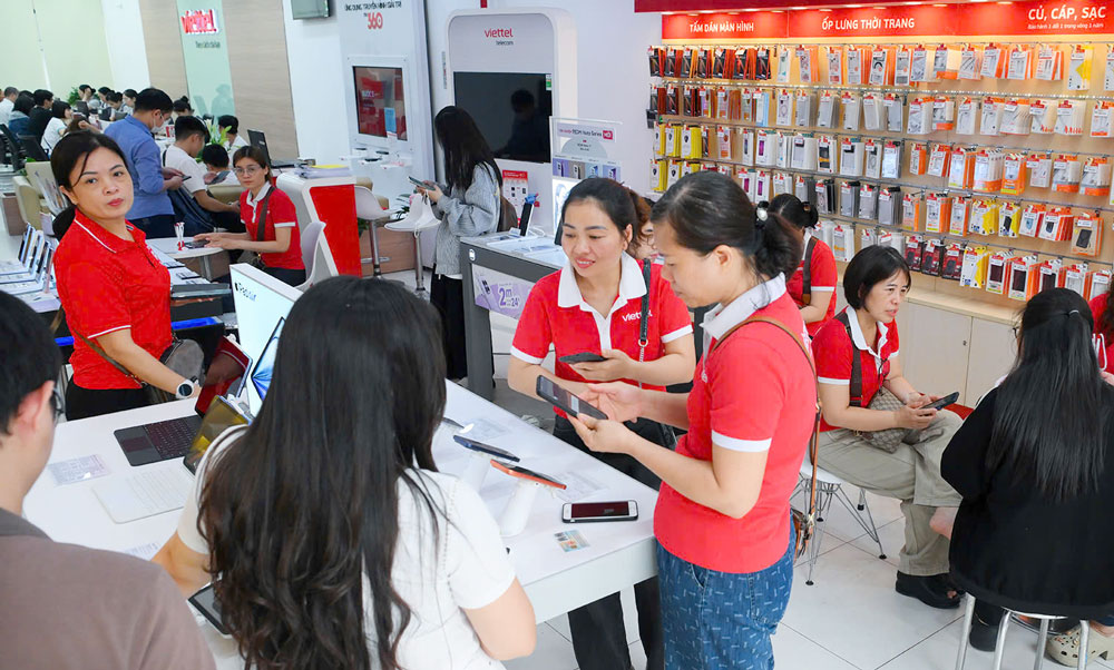 Viettel tung nhiều ưu đãi khuyến khích khách hàng sớm xác thực thông tin thuê bao