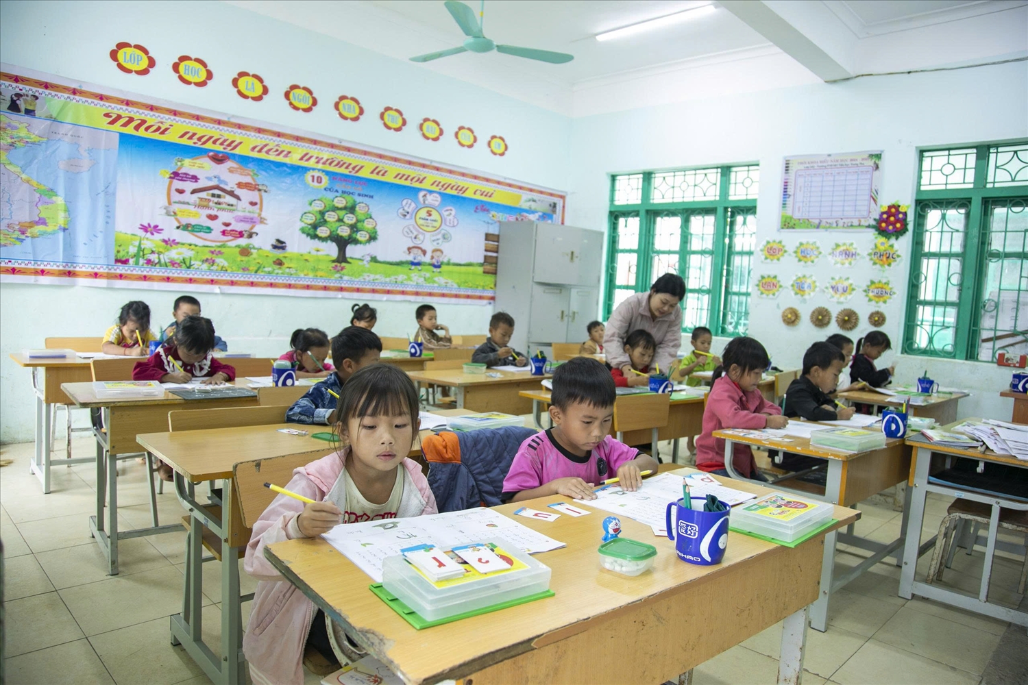 Từ năm 2029 miễn phí sách giáo khoa: Cơ hội lớn cho học sinh miền núi, vùng đồng bào DTTS