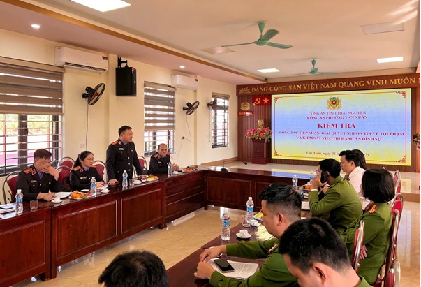 VKSND khu vực 2, tỉnh Thái Nguyên kiểm sát  việc giải quyết nguồn tin tại công an các phường, xã