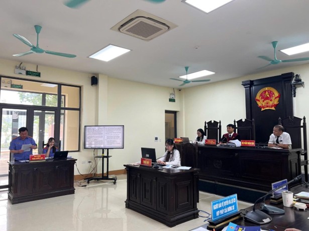VKSND khu vực 5 phối hợp cùng tòa án cùng cấp tổ chức thành công phiên Tòa hình sự sơ thẩm rút kinh nghiệm