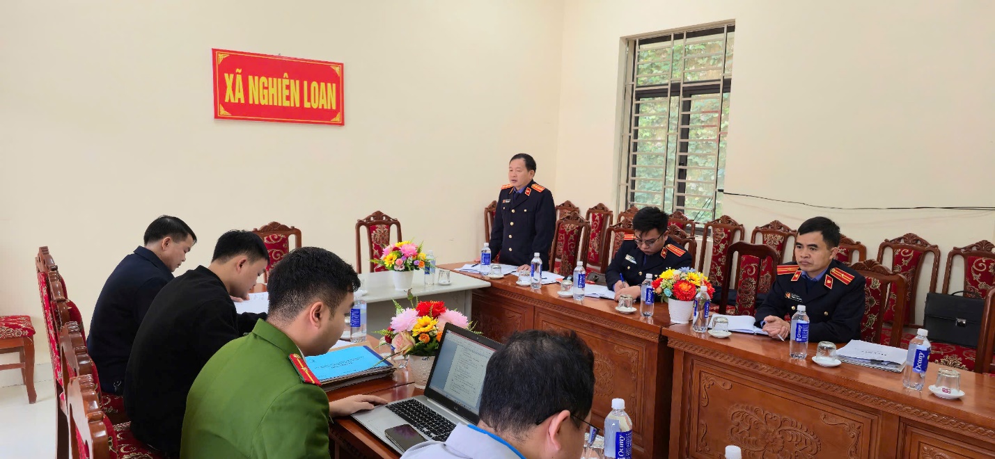 VKSND Khu vực 9 tỉnh Thái Nguyên mở điểm trực tiếp kiểm sát về thi hành án hình sự tại UBND xã Nghiên Loan