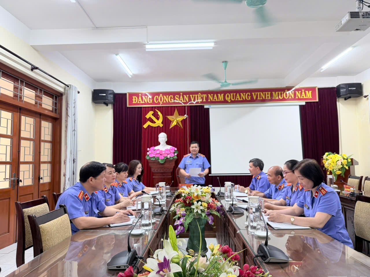 Phòng 10 - VKSND tỉnh Thái Nguyên tổ chức hội nghị  sơ kết công tác 06 tháng đầu năm