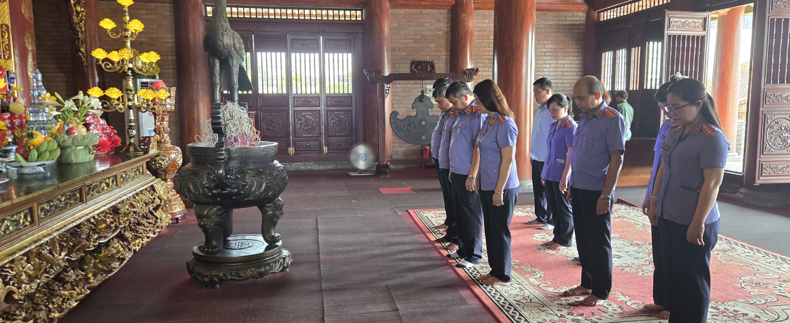 Chi bộ Phòng 10 sinh hoạt Chuyên đề về giáo dục  truyền thống Cách mạng