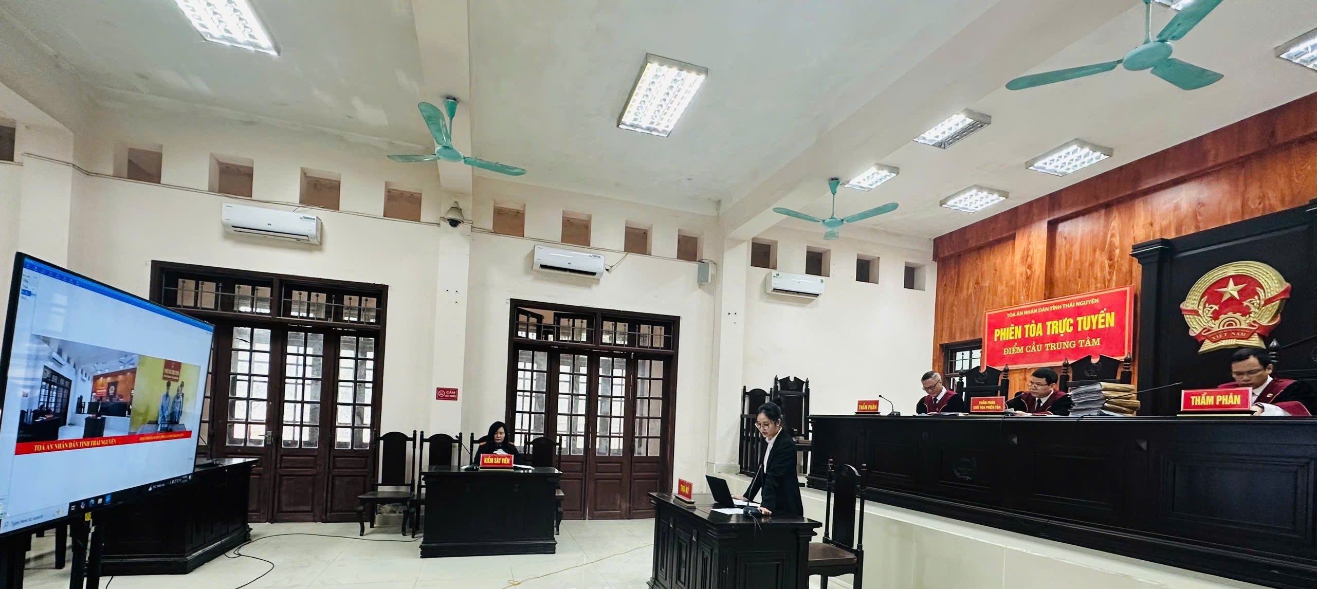 VKSND và TAND tỉnh Thái Nguyên phối hợp tổ chức phiên tòa rút kinh nghiệm, xét xử trực tuyến vụ án hình sự