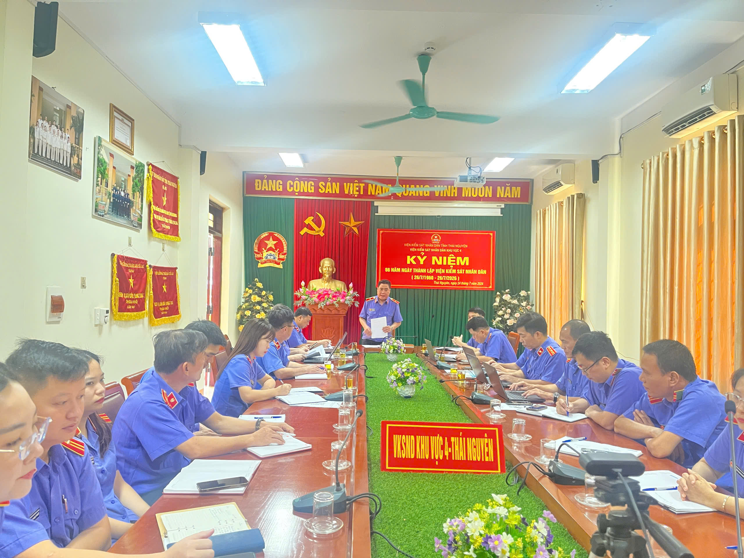 CÔNG BỐ QUYẾT ĐỊNH THANH TRA TẠI VKSND KHU VỰC 4