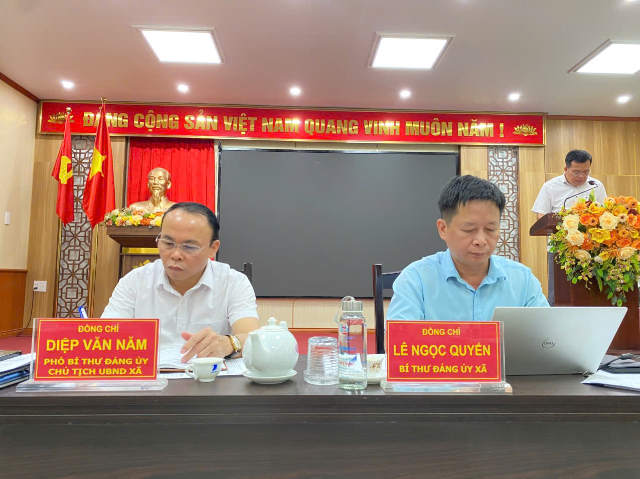 Anh-tin-bai