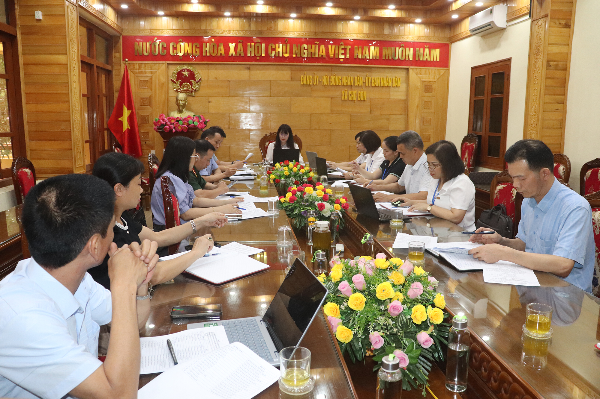 UBND xã Chợ Đồn họp triển khai kế hoạch phối hợp tổ chức Kỳ thi tuyển sinh THPT năm học 2026 - 2027 và Kỳ thi tốt nghiệp THPT năm 2026